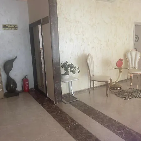Бахами Резиденс Aparthotel 3*